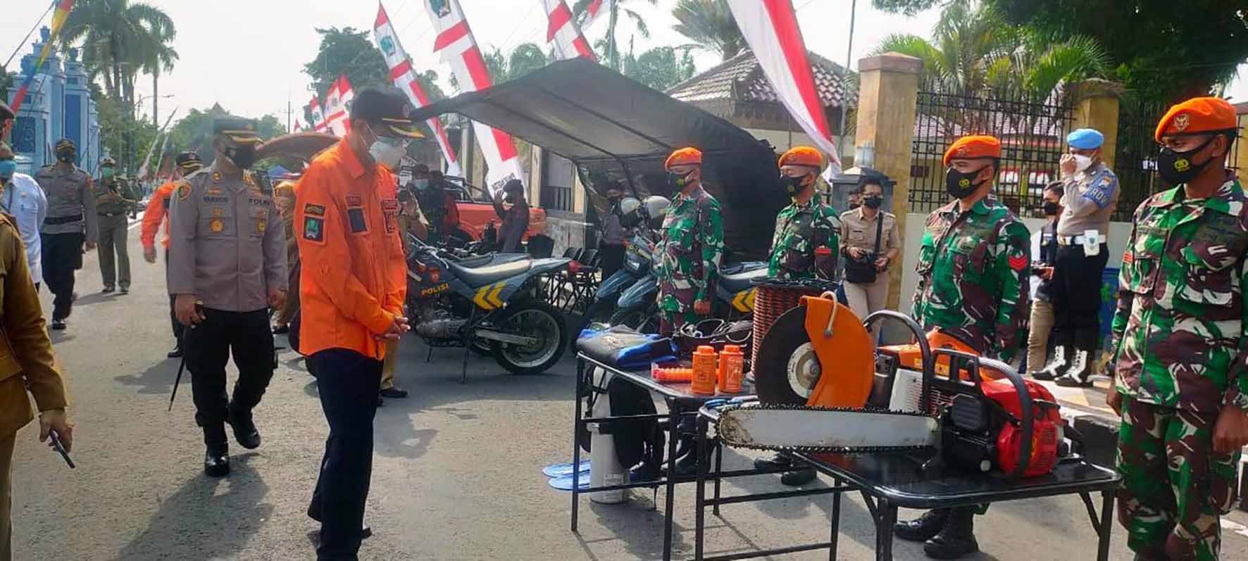 Apel Gelar Pasukan Dan Peralatan Secara Serentak Dalam Rangka ...