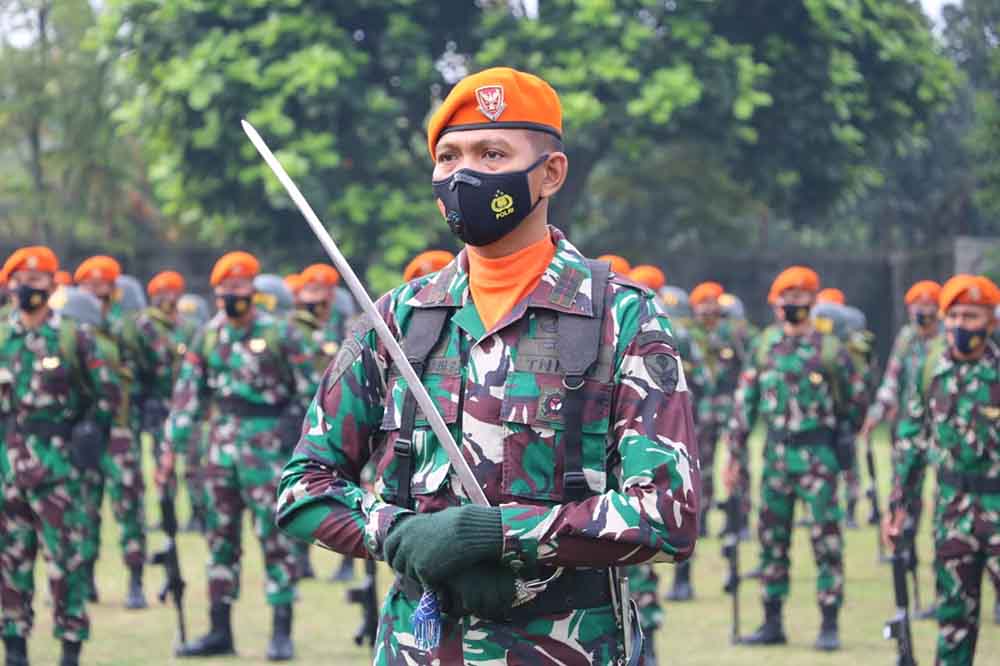 Penutupan Pendidikan Kursus Tembak Senapan A-1 - KOPASGAT - KOMANDO ...