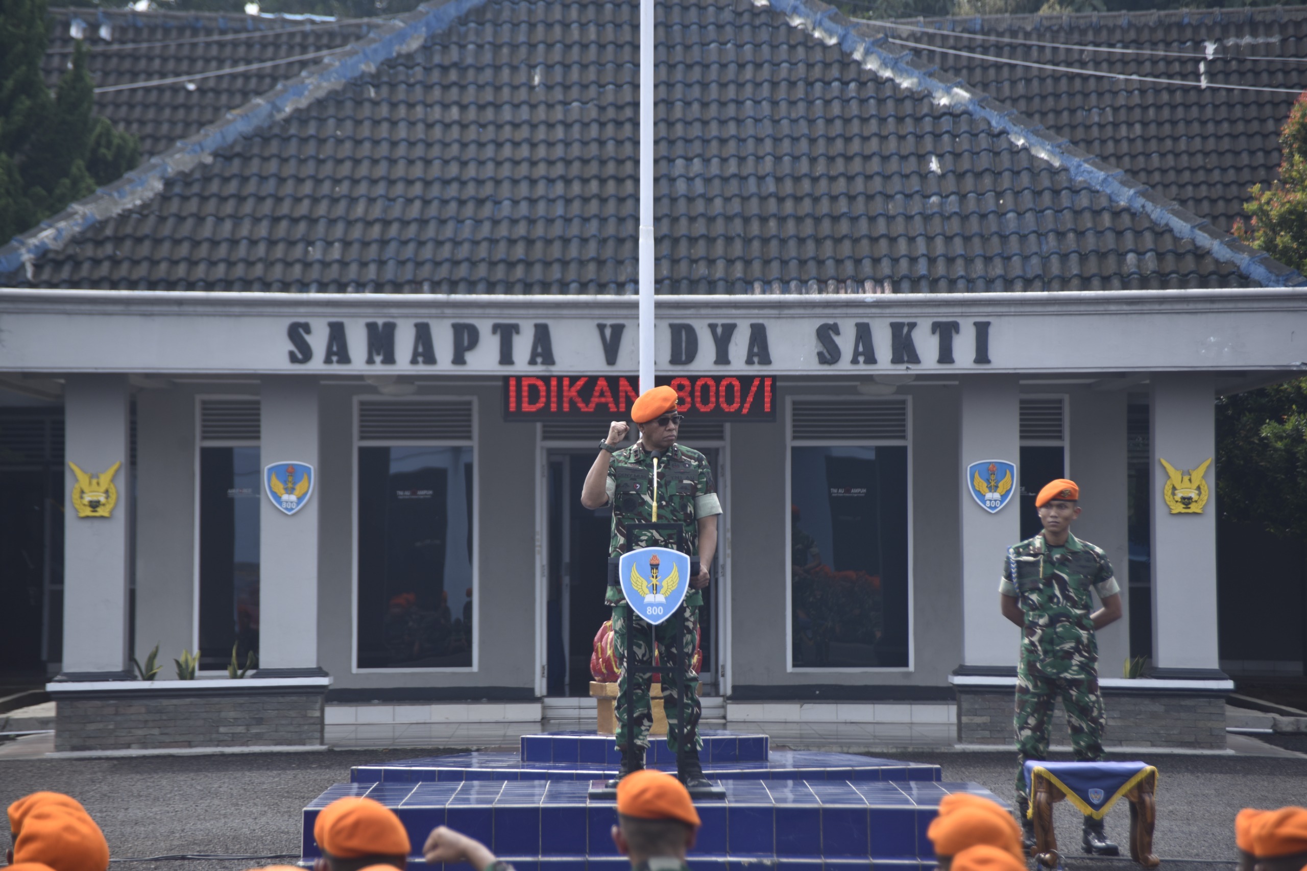 Dankopasgat Memberikan Pengarahan Kepada Anggota Dan Siswa Wingdik 800/Pasgat
