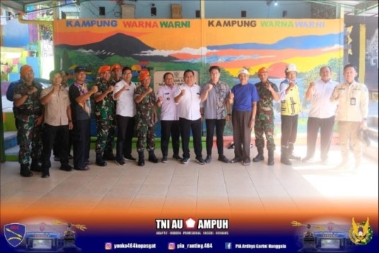 Prajurit Yonko 464 Kopasgat Kembali Andil Dalam Revitalisasi Kampung Warna Warni Jodipan