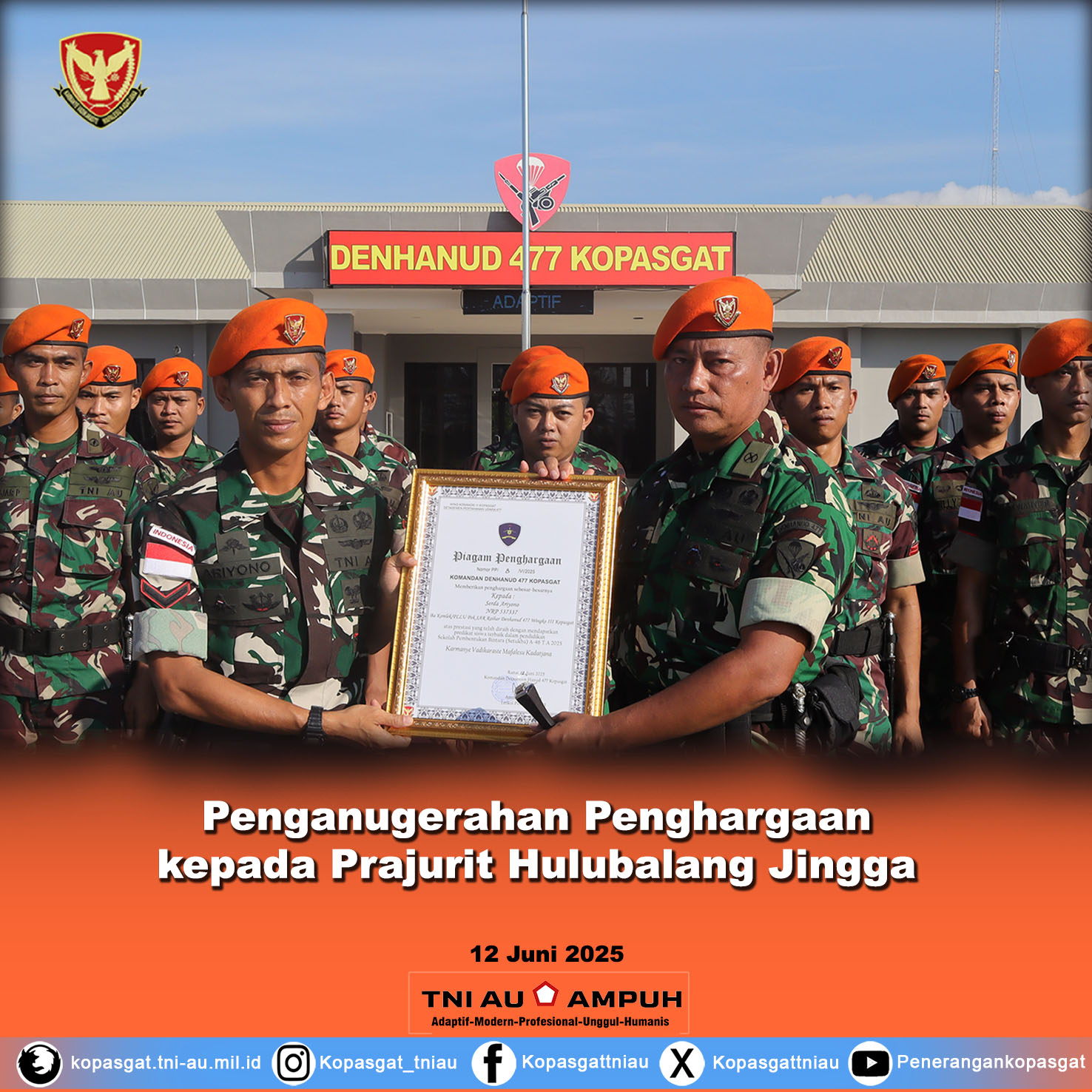 “Apel Pagi Denhanud 477 Kopasgat Diwarnai Penganugerahan Penghargaan kepada Prajurit Hulubalang Jingga Berprestasi”
